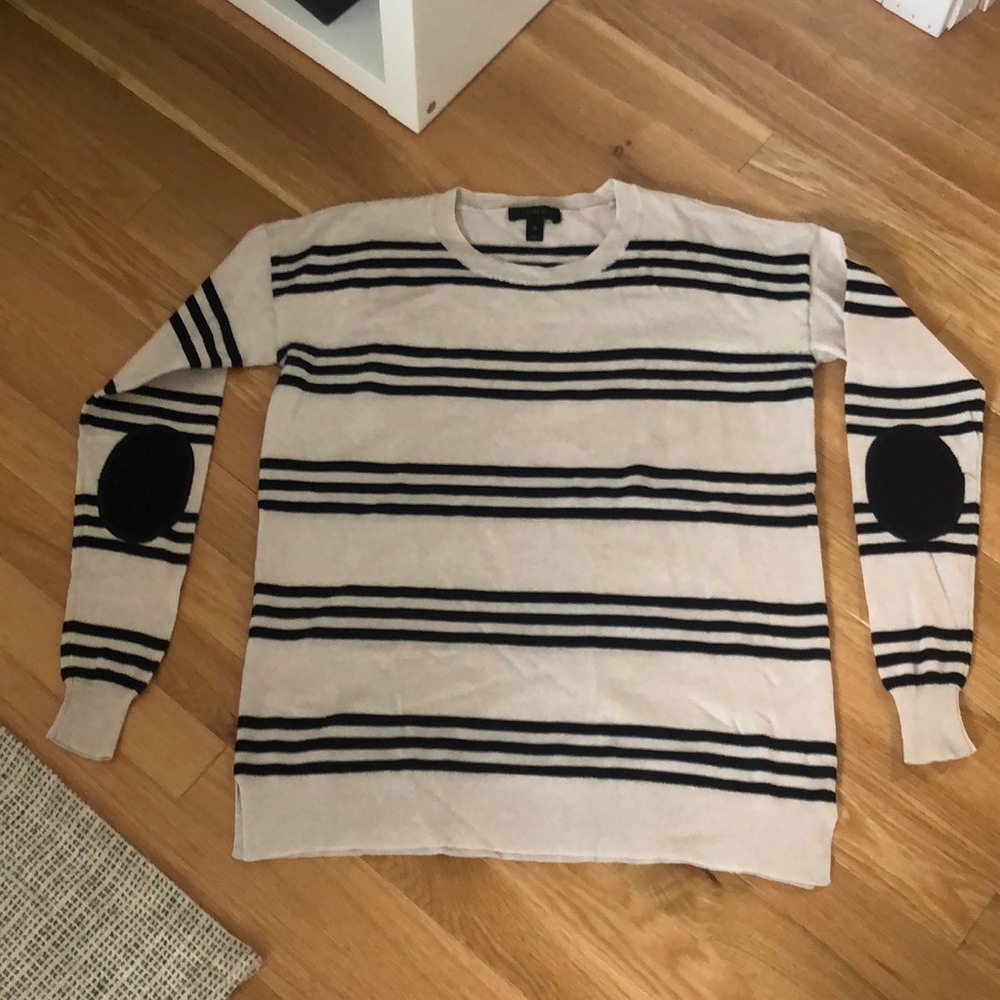 EUC Crew crew neck sweater